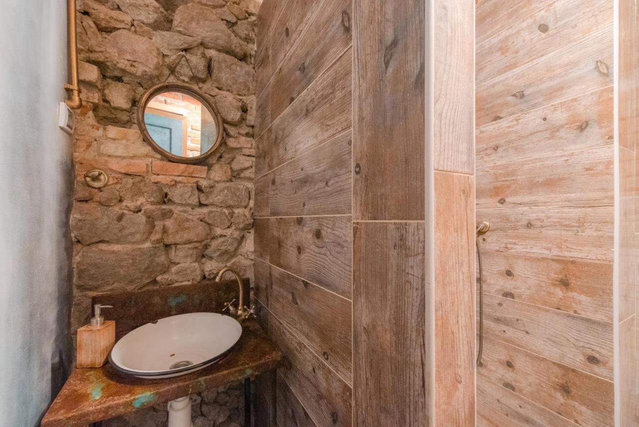 Accommodation At The Zeus Apartment Bratislava Bagian luar foto